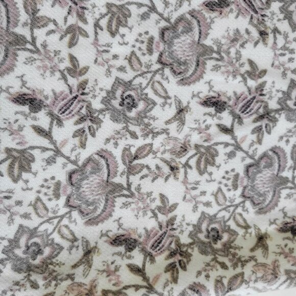 New - Vince Camuto Large Square Scarf Wrap Size OS - Picture 8 of 10